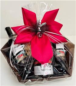 Tessiner Genuss Set 2:
2 Fl. 50cl Merlot Vallombrosa,
500g Fusilli,
500g Nudeln,
170g Pfeffer aus dem Maggiatal,
Präsentkorb mittel sechseckig mit Cellophan