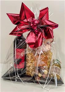 Gourmetpack Soñador:
1 Fl. 75cl Soñador,
500g Fusilli,
180g Pesto Basilico,
100g Schokonüsse,
verpackt in Cellophan mit schöner Masche